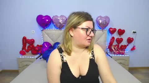 zannadreil online show from 03/04/25, 07:11