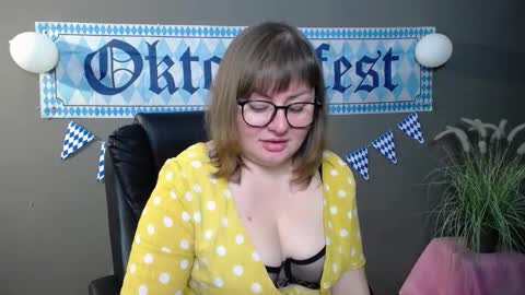 zannadreil online show from 10/11/25, 06:28