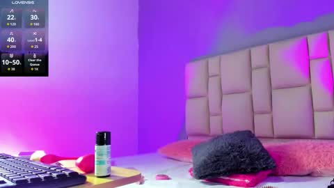 Snapshot of zaphiro__sky chatting on 03/02/26, 08:43 zaphiro__sky online show from 03/02/26, 08:43