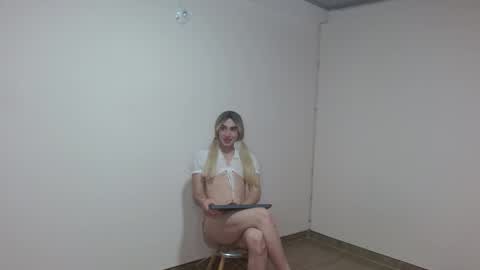Hello welcome to my roomIm Zara online show from 04/07/26, 10:15