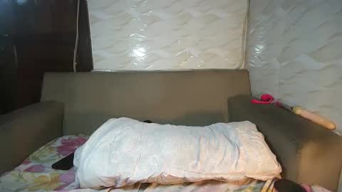 Zara Dane online show from 10/12/25, 12:37