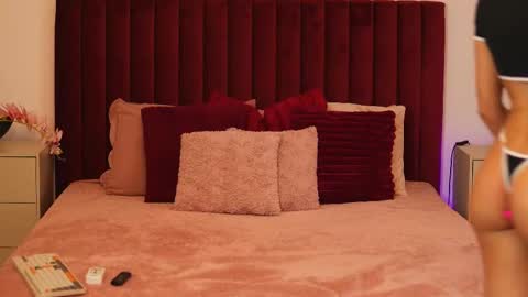 Snapshot of zara_night chatting on 03/04/26, 06:36 Zara online show from 03/04/26, 06:36