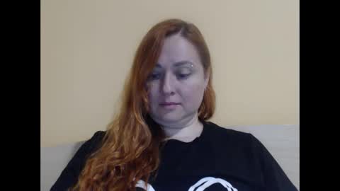Snapshot of zara_red chatting on 04/22/26, 09:55 Kate. if im not here im here foxy red333 online show from 04/22/26, 09:55