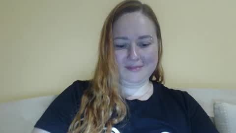 Snapshot of zara_red chatting on 05/02/26, 08:30 Kate. if im not here im here foxy red333 online show from 05/02/26, 08:30