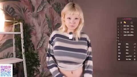 Snapshot of zara_shine chatting on 06/29/26, 10:32 Criss online show from 06/29/26, 10:32