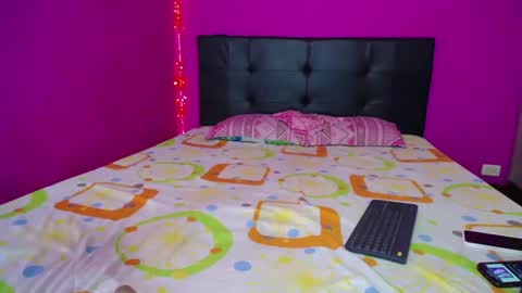 Snapshot of zara_tattoox chatting on 01/08/25, 08:27 ZARA ANYELINA online show from 01/08/25, 08:27