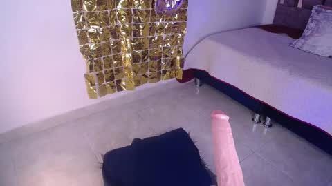 Zara online show from 01/30/25, 01:33