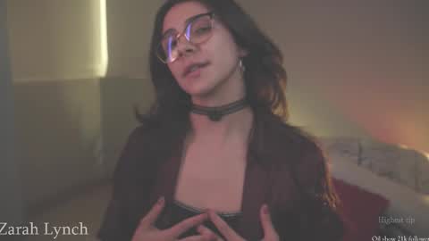 Snapshot of zarahlynch chatting on 01/12/26, 10:26 Miss Lynch Next show 2911 online show from 01/12/26, 10:26