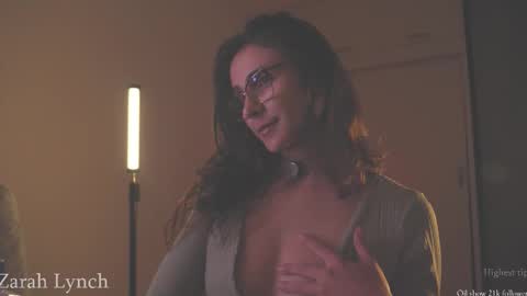 Snapshot of zarahlynch chatting on 02/11/26, 01:54 Miss Lynch Next show 2911 online show from 02/11/26, 01:54