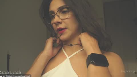 Snapshot of zarahlynch chatting on 04/10/26, 09:30 Miss Lynch Next show 2911 online show from 04/10/26, 09:30