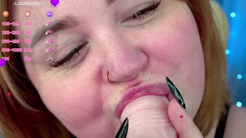 Snapshot of zarareign_ chatting on 02/07/25, 03:34 Lola online show from 02/07/25, 03:34