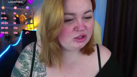 Snapshot of zarareign_ chatting on 03/07/25, 01:31 Lola online show from 03/07/25, 01:31