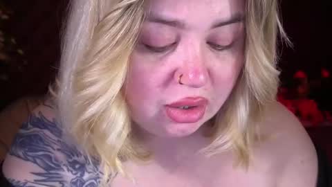 Lola online show from 04/30/26, 08:57