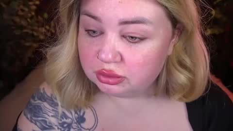 Lola online show from 05/03/26, 08:04