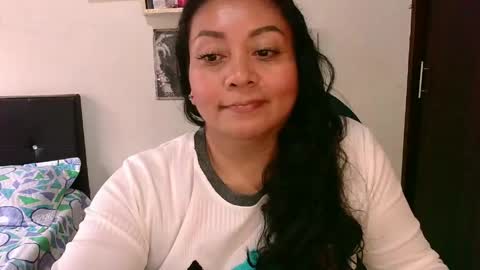 Snapshot of zaray_45bella chatting on 06/06/26, 08:57 zaray online show from 06/06/26, 08:57