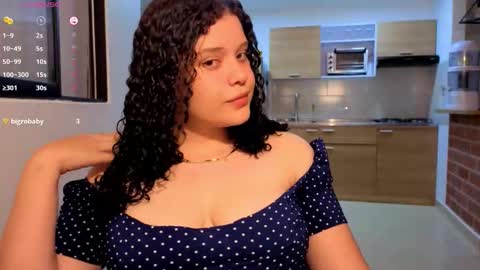 Snapshot of zarayclover__ chatting on 10/26/25, 01:55 ZARAY CLOVER online show from 10/26/25, 01:55