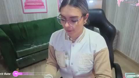 Isabella online show from 06/11/26, 12:36