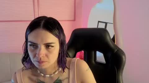 Isabella online show from 07/15/26, 12:32