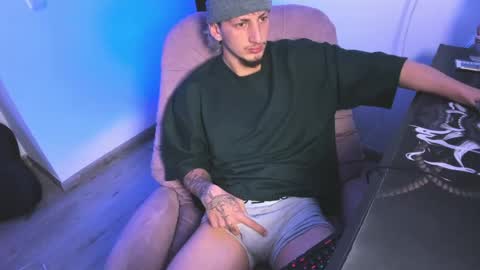 Zarcoo online show from 04/16/26, 03:51