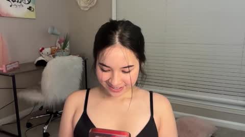 Snapshot of zaria777 chatting on 12/20/25, 01:45 Zaria online show from 12/20/25, 01:45