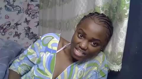zarinamarlin online show from 05/25/26, 07:36