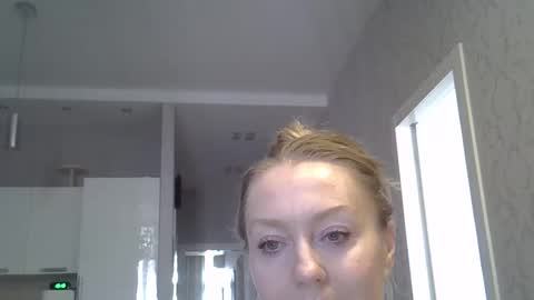 Zarina Swift online show from 05/19/26, 04:19