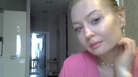 Zarina Swift online show from 06/02/26, 06:59