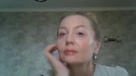 Zarina Swift online show from 06/07/26, 07:12