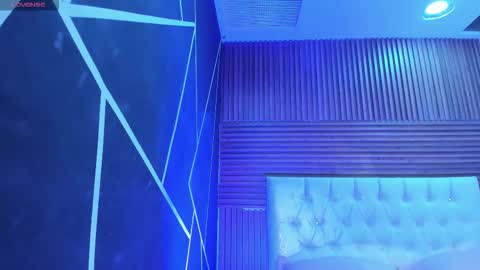 Zarina Waynne online show from 03/17/26, 01:03