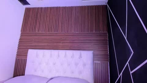 Zarina Waynne online show from 03/23/26, 01:04