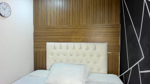 Zarina Waynne online show from 03/25/26, 01:39