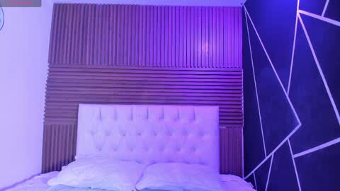 Zarina Waynne online show from 04/03/26, 01:09