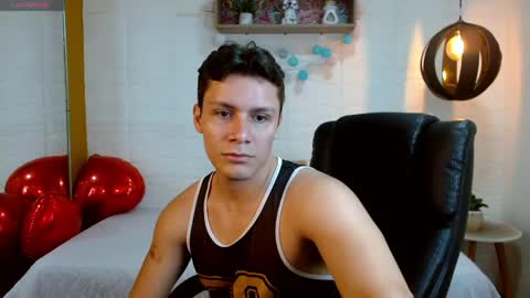 Snapshot of zayn_clausen chatting on 04/15/26, 05:20 zayn_clausen online show from 04/15/26, 05:20