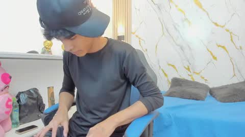 Zayn online show from 03/28/26, 07:13