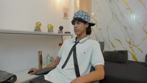 Zayn online show from 03/29/26, 07:25