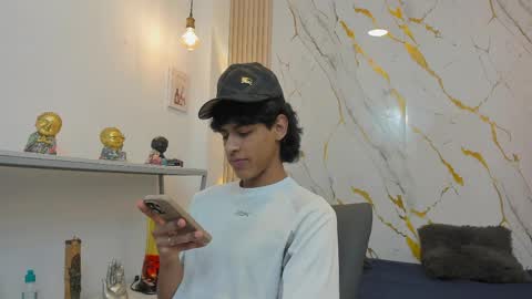 Zayn online show from 04/06/26, 07:37