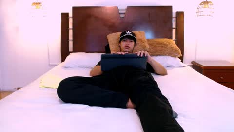 zayndesire online show from 05/24/26, 01:38