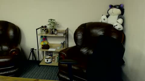 Snapshot of zebroroa chatting on 12/04/25, 09:01 zebroroa online show from 12/04/25, 09:01