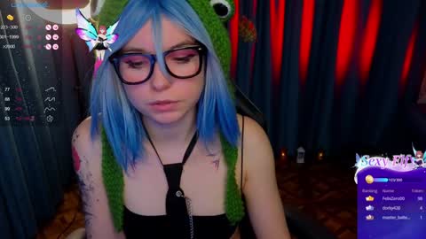 Snapshot of zelda_1 chatting on 12/28/24, 11:37 Zelda online show from 12/28/24, 11:37