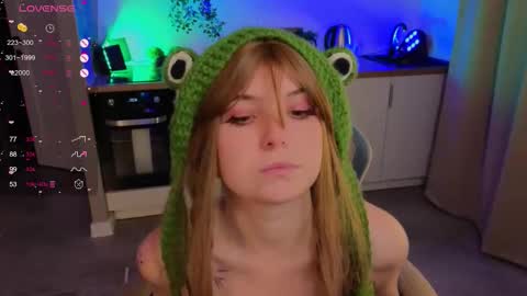 Snapshot of zelda_1 chatting on 10/07/25, 03:42 Zelda online show from 10/07/25, 03:42