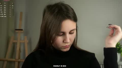 Emilia online show from 10/18/25, 12:57