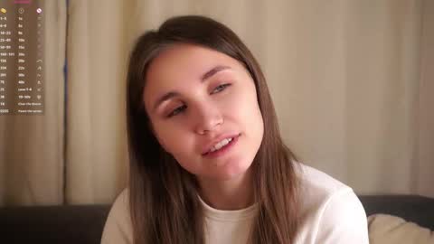 Emilia online show from 11/06/25, 01:17