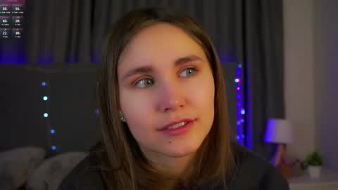 Emilia online show from 01/19/26, 01:31