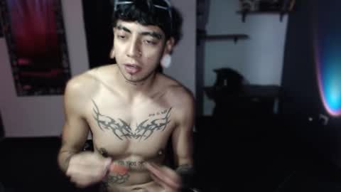 Snapshot of zeldrissss chatting on 01/17/26, 03:28 Zeldris online show from 01/17/26, 03:28