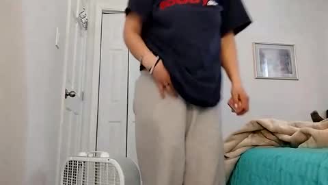 Snapshot of zellelajay2009 chatting on 02/11/25, 06:01 KENDAL Kaylee online show from 02/11/25, 06:01