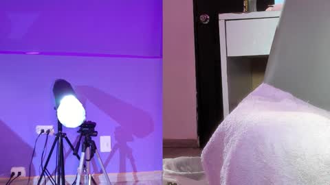 Zendaya online show from 11/18/25, 07:18