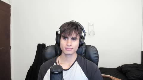 zenzhu online show from 12/22/25, 12:51