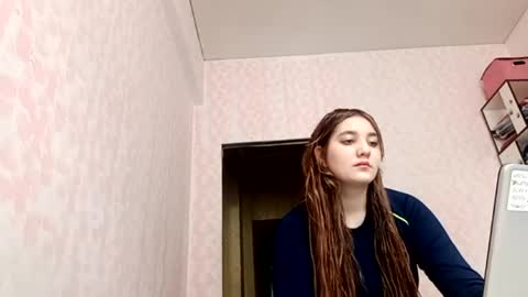 Snapshot of zeniabrossoit chatting on 03/08/26, 04:16 zeniabrossoit online show from 03/08/26, 04:16