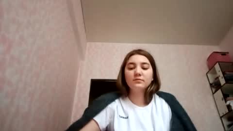 Snapshot of zeniabrossoit chatting on 03/18/26, 10:40 zeniabrossoit online show from 03/18/26, 10:40