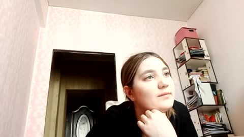 Snapshot of zeniabrossoit chatting on 03/28/26, 08:25 zeniabrossoit online show from 03/28/26, 08:25